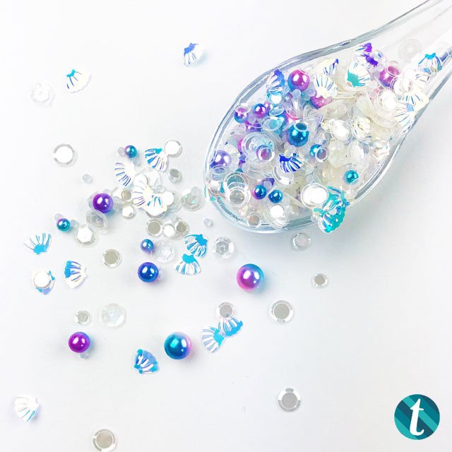 Seaspray Shimmer: A blend of clear confetti and mermaid pearls